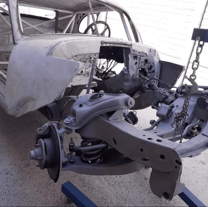 Auto después del arenado - Pilar