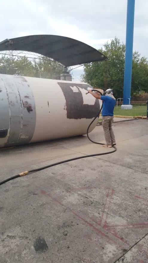 Tanque industrial antes del arenado - Ituzaingó