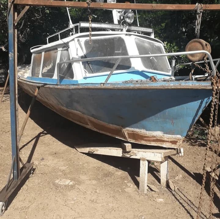 Barco antes del arenado - Tigre