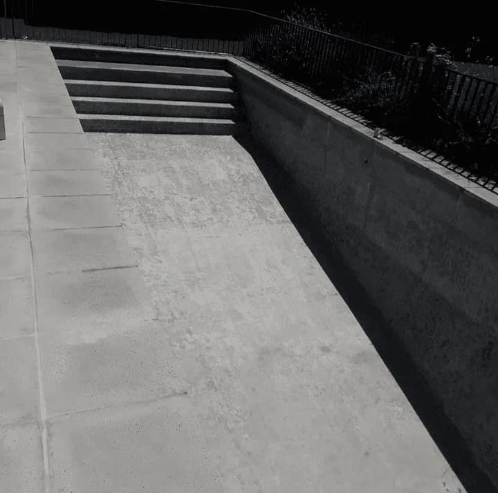 Pileta antes de la pintura - Pilar