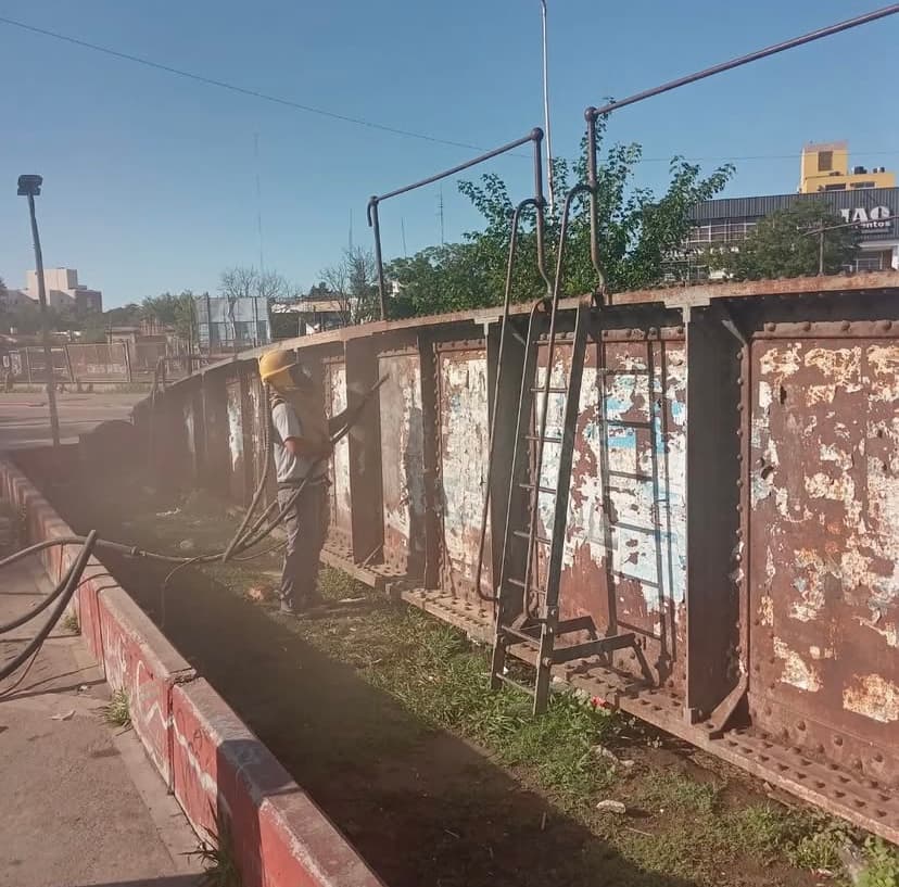 Arenado de Pasarela Metálica Urbana - Imagen 3