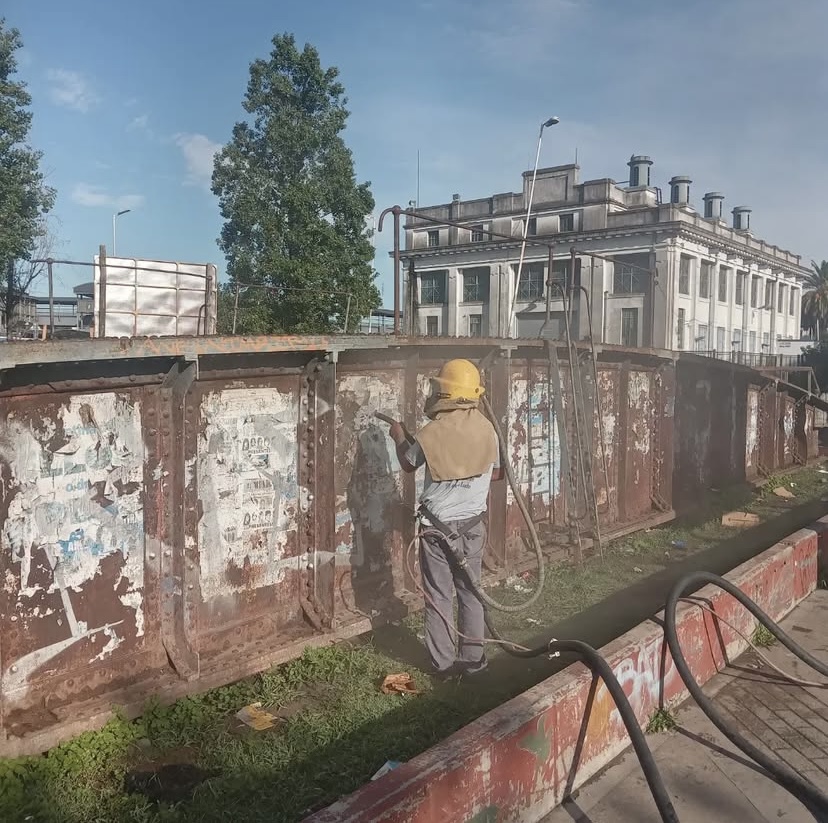 Arenado de Pasarela Metálica Urbana - Imagen 2